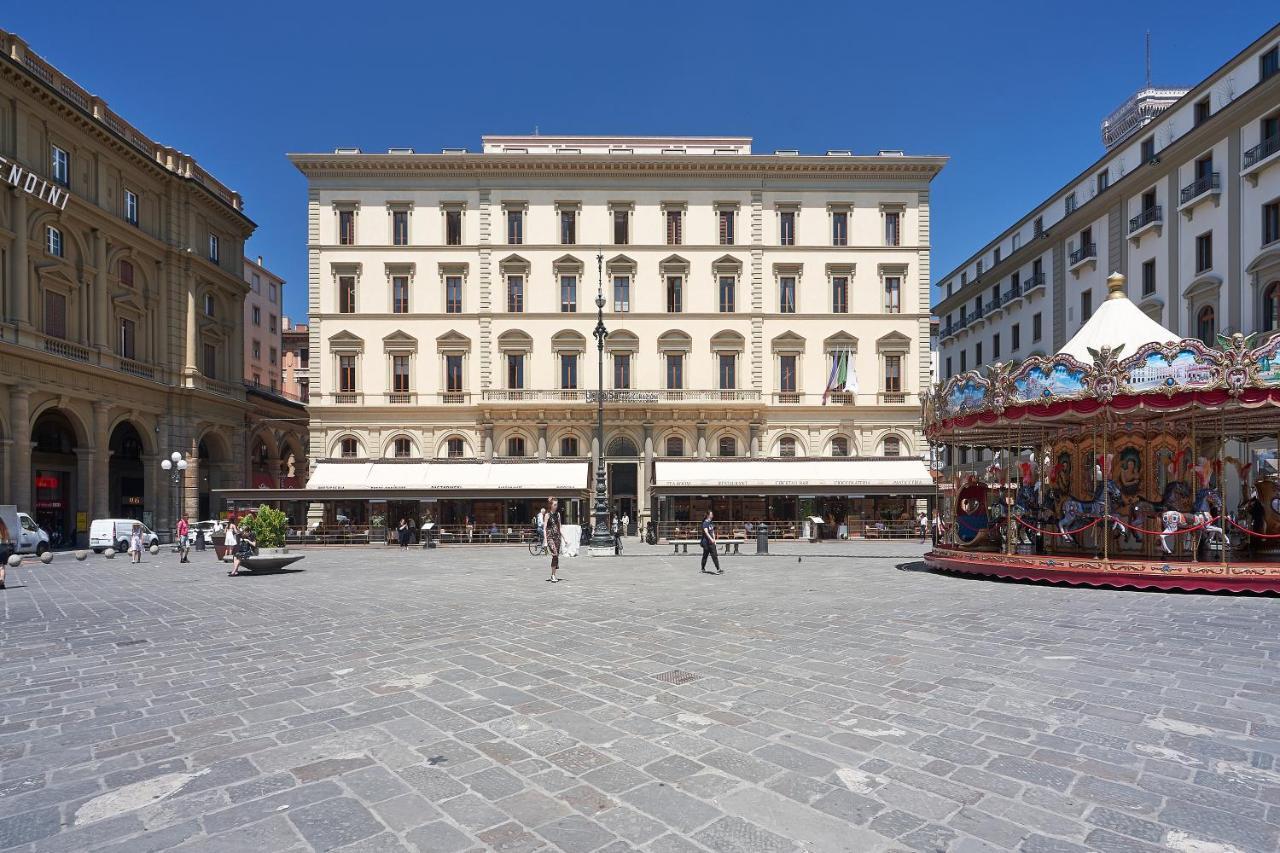 Repubblica Firenze Luxury Apartments | Una Esperienze Luaran gambar