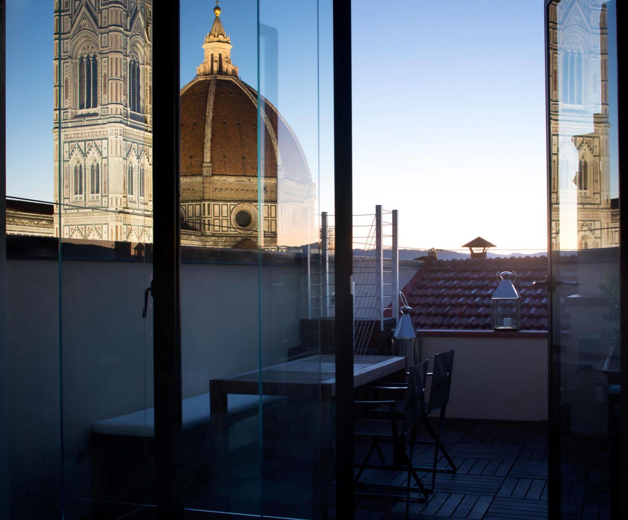 Repubblica Firenze Luxury Apartments | Una Esperienze Luaran gambar