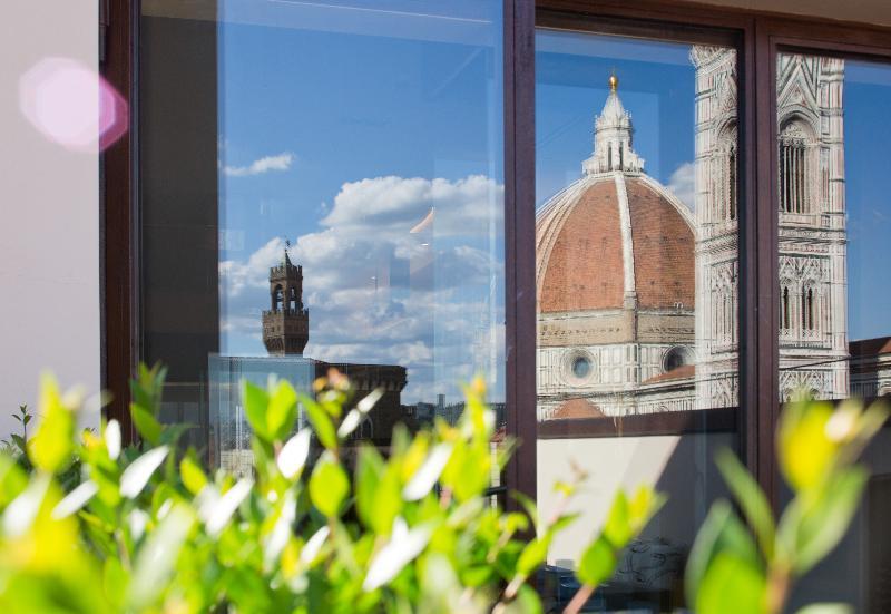 Repubblica Firenze Luxury Apartments | Una Esperienze Luaran gambar